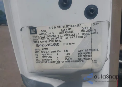 2002 Chevrolet Suburban 1500 Ls/Lt/Z71 z USA, uszkodzony, nr VIN 1GNFK16Z92J33067E